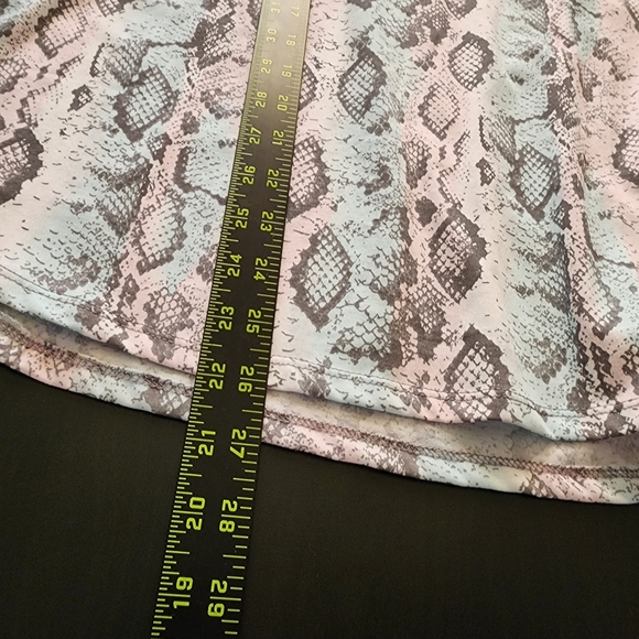 NWT JJ Basics athletic top sz M - Picture 8 of 9